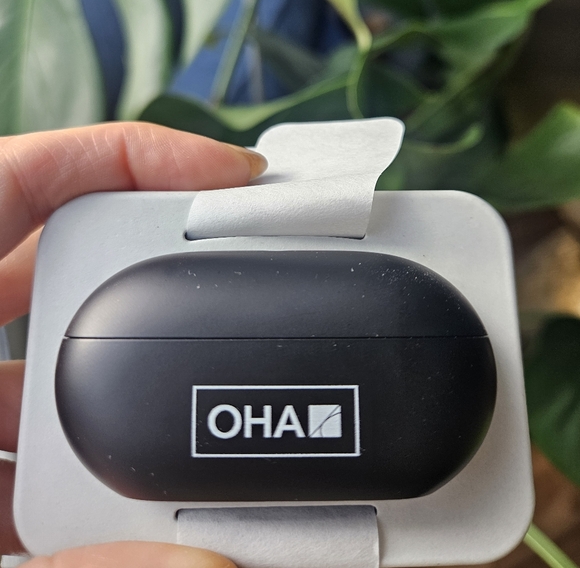 New Beats Solo Buds True Wireless Bluetooth Earbuds - Picture 4 of 10